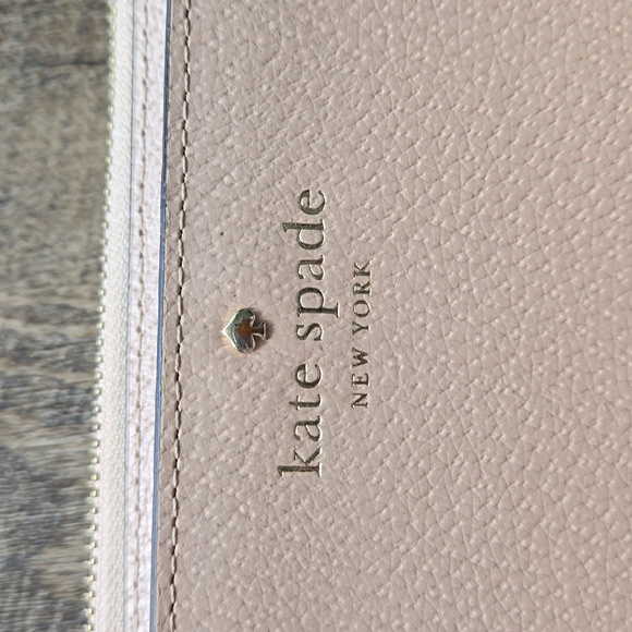 Kate Spade Wallet - Picture 3 of 5